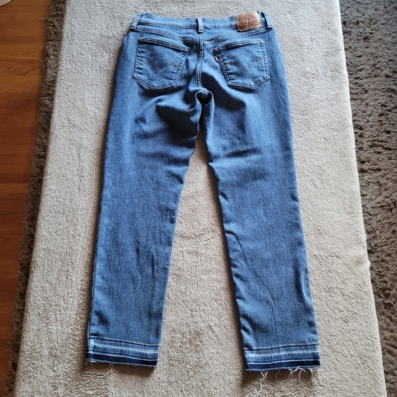 Levi's Mid Rise Boyfriend jeans size 28 - Picture 6 of 14